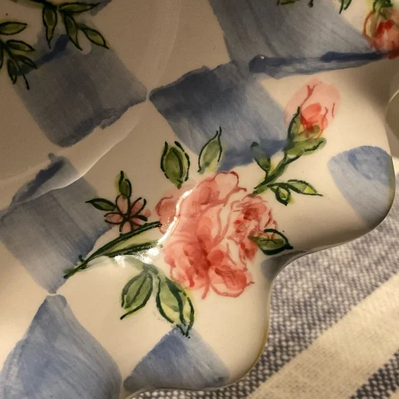 Vintage “ND Exclusive” Hand Painted Scalloped Edge Floral Ceramic Dish/Bowl - Picture 11 of 14